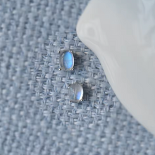 Cargar imagen en el visor de la galería, Pendientes &#39;&#39;AURA&#39;&#39; Piedra luna
