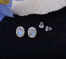 Cargar imagen en el visor de la galería, Pendientes &#39;&#39;MAGIA&#39;&#39; Piedra luna
